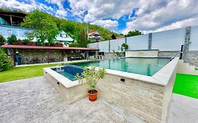 Casa Verde